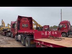 Περιμένοντας το φορτίο.